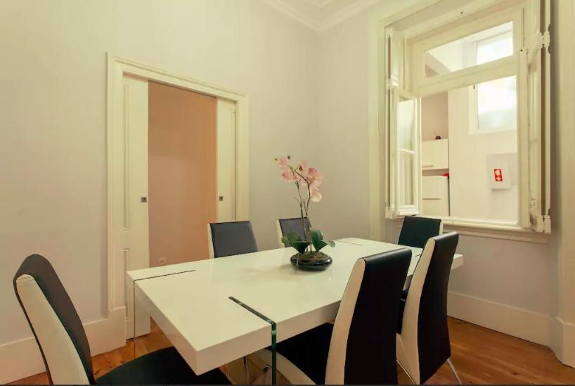 Tradicional Charm House Lisbon Apartment ภายนอก รูปภาพ
